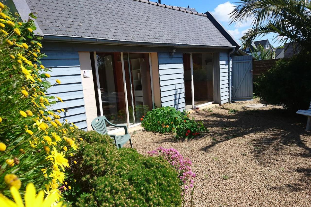 Le Petit Cottage Entre Village Et Mer Trelevern Exterior photo
